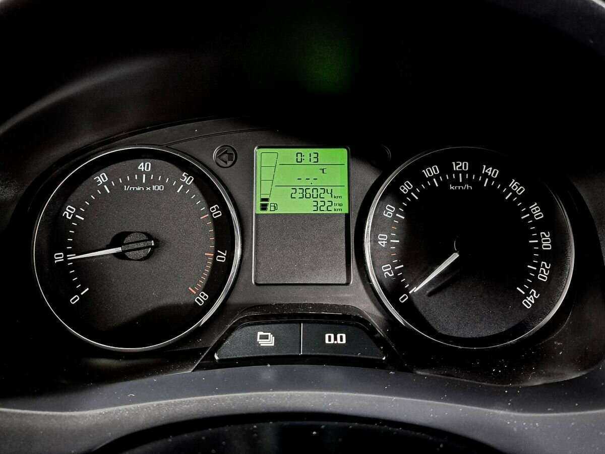 Skoda Fabia, 2010 Фото №11