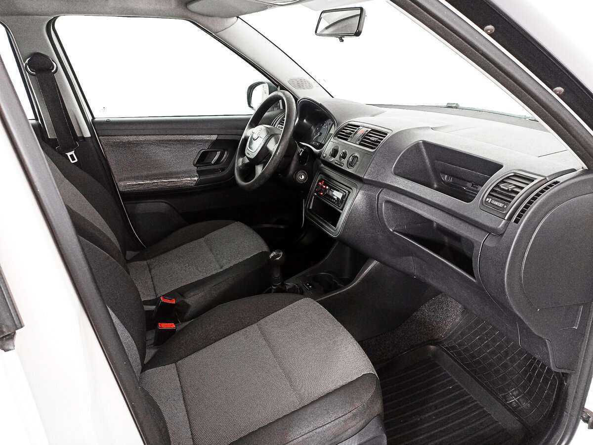 Skoda Fabia, 2011 Фото №9