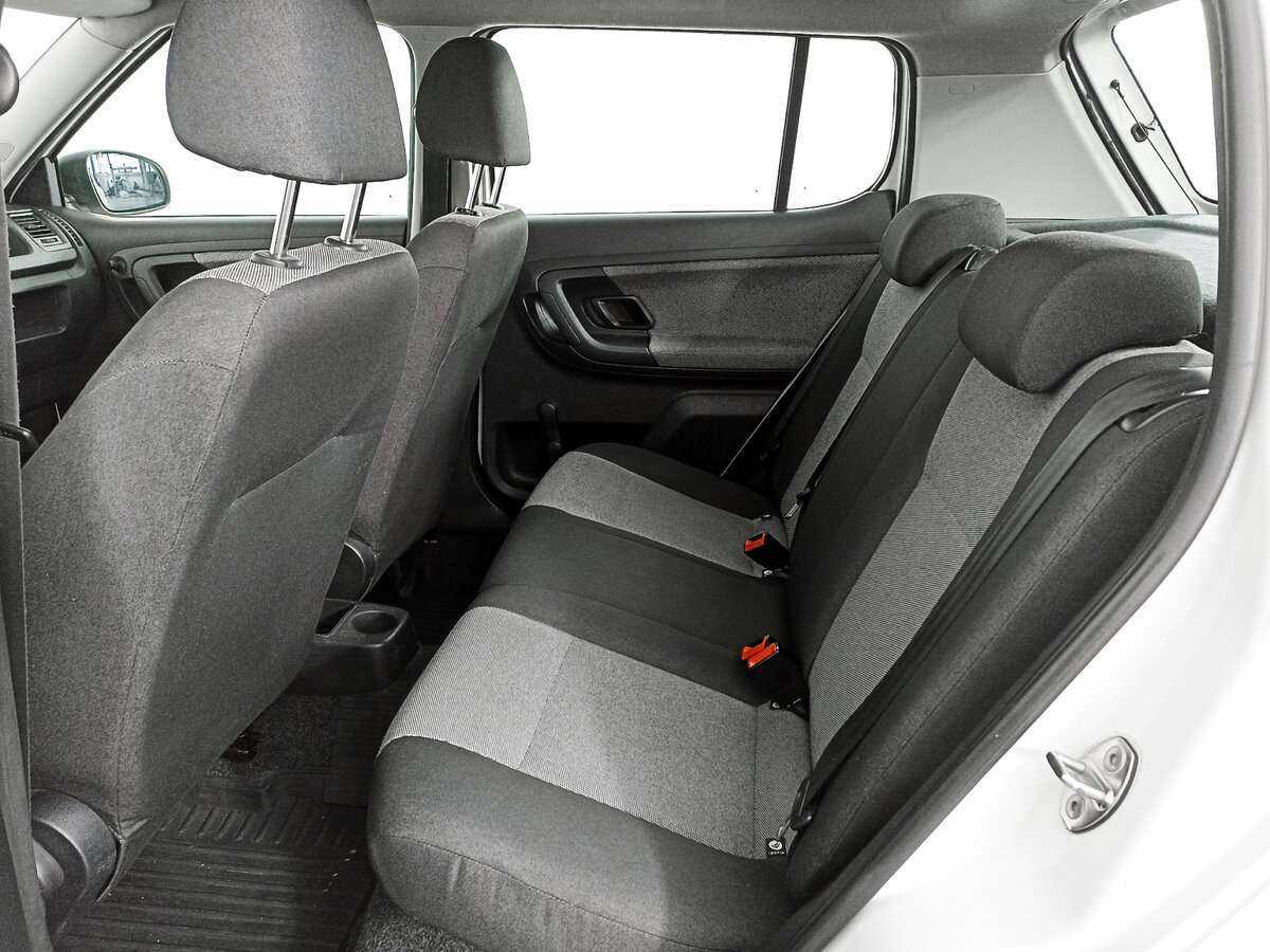 Skoda Fabia, 2011 Фото №10