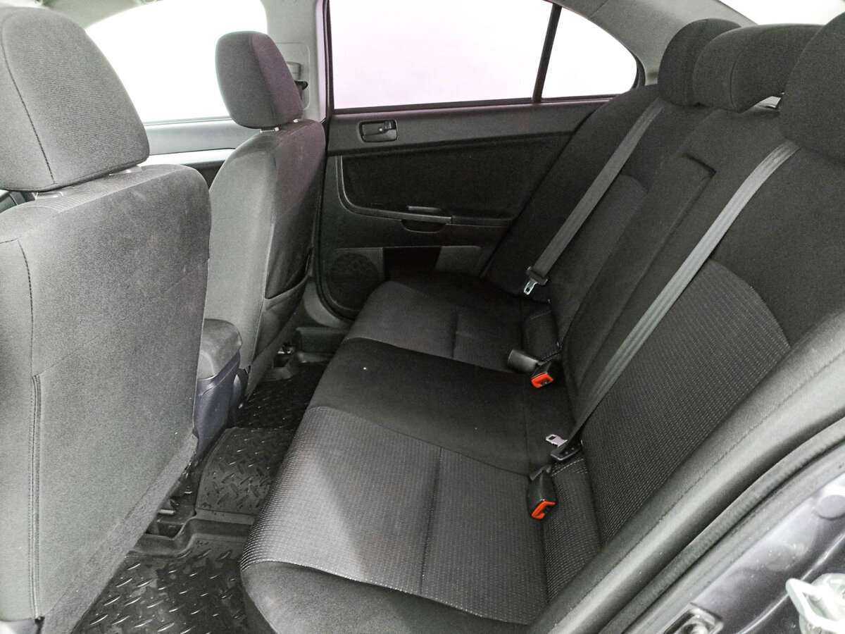 Mitsubishi Lancer, 2011 Фото №10