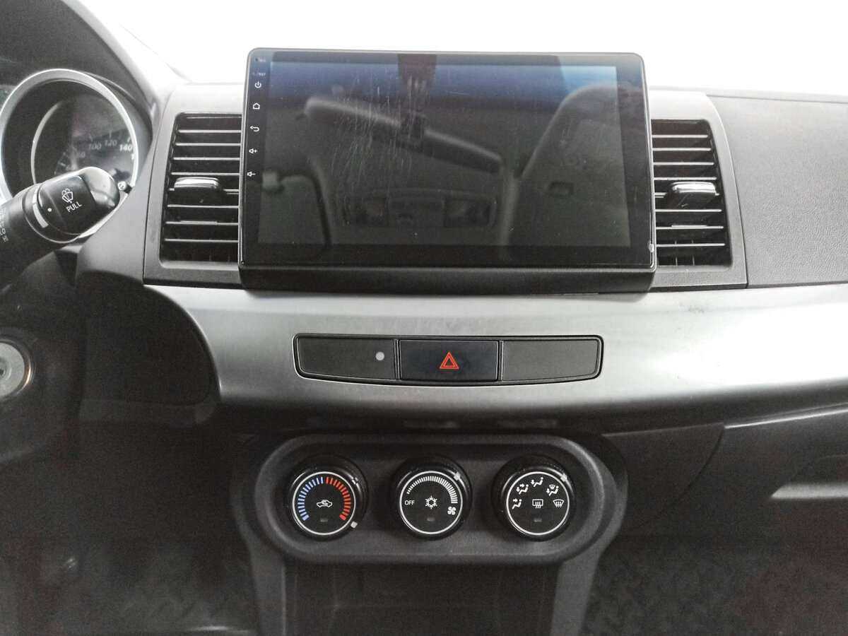 Mitsubishi Lancer, 2011 Фото №13