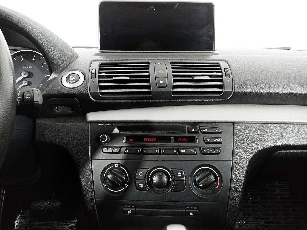 BMW 1 серии 116i, 2010 Фото №11