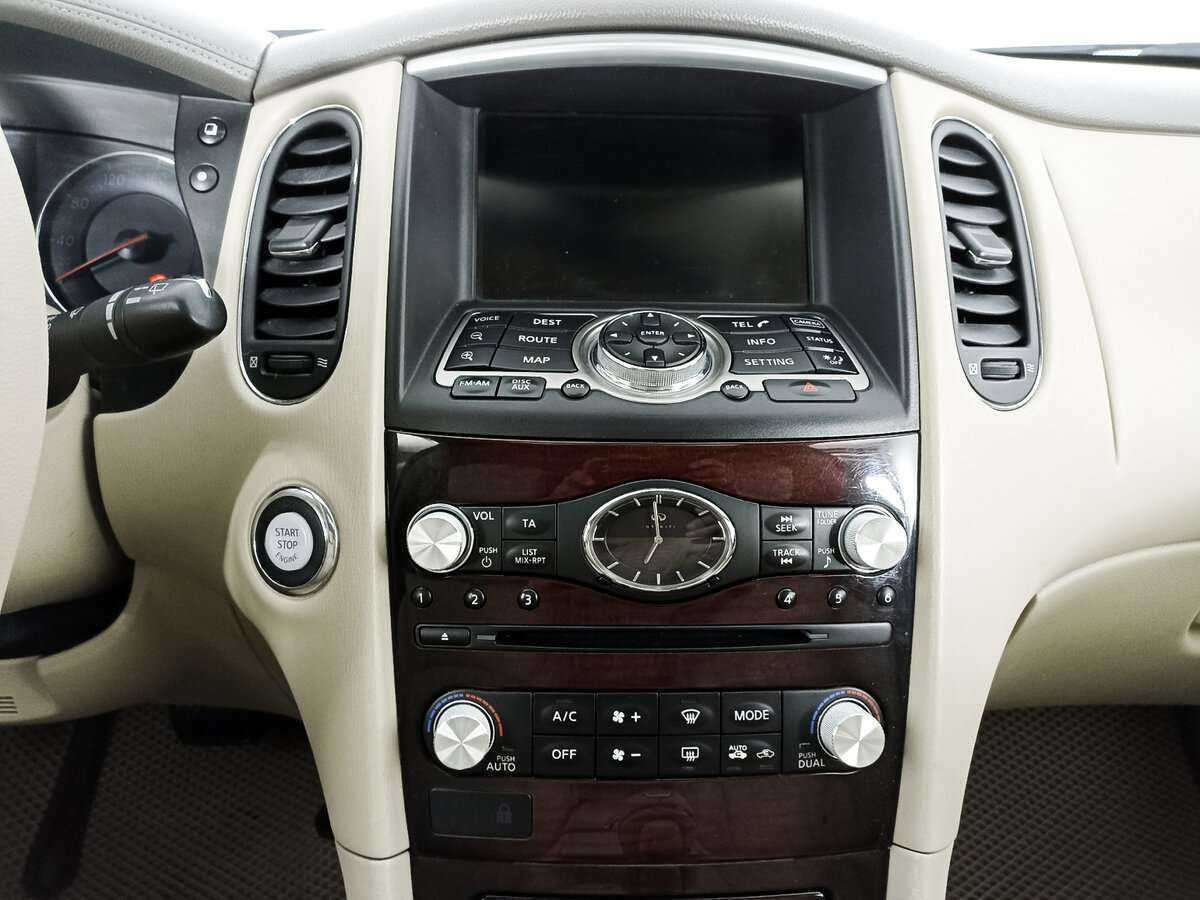 Infiniti EX37, 2010 Фото №11