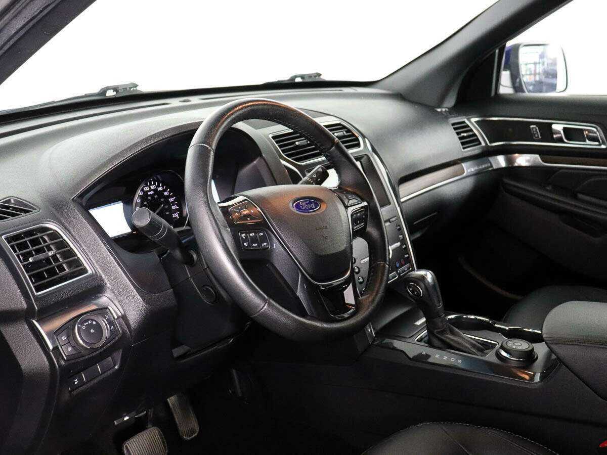 Ford Explorer, 2018 Фото №8