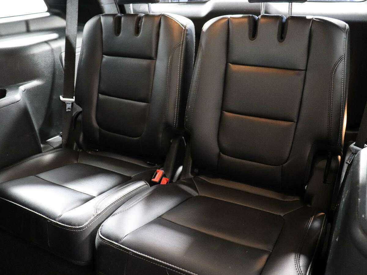 Ford Explorer, 2018 Фото №10