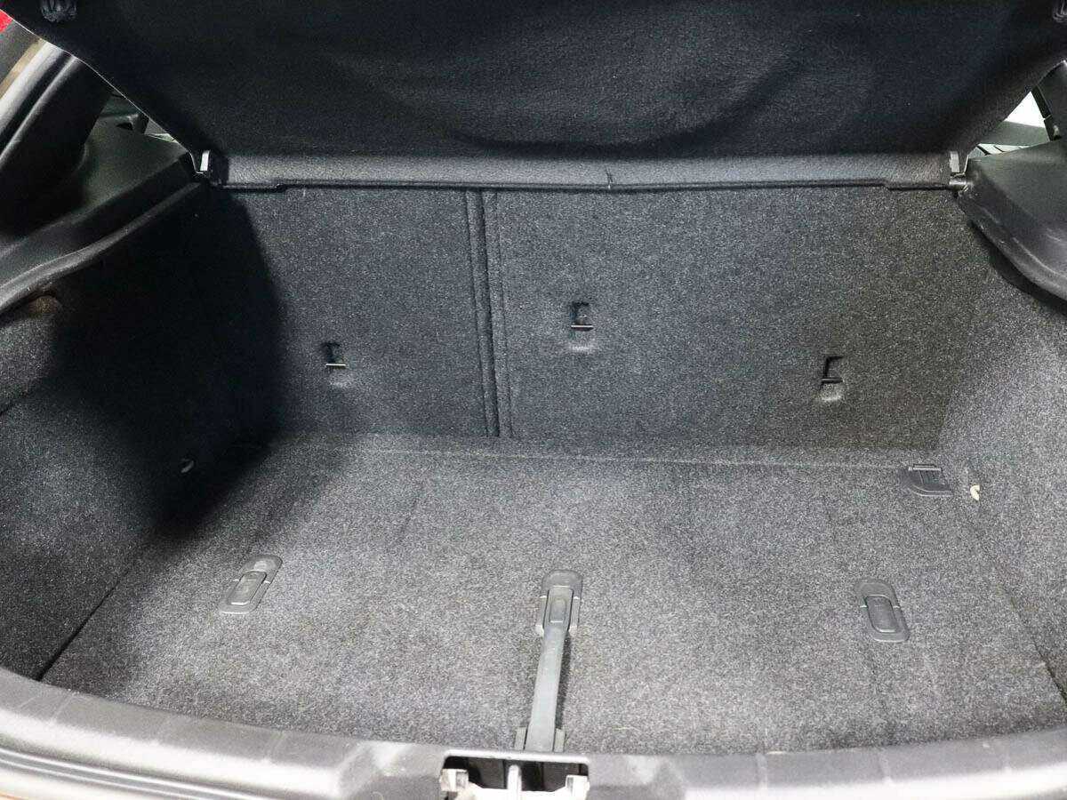 Volvo V40 Cross Country, 2015 Фото №16