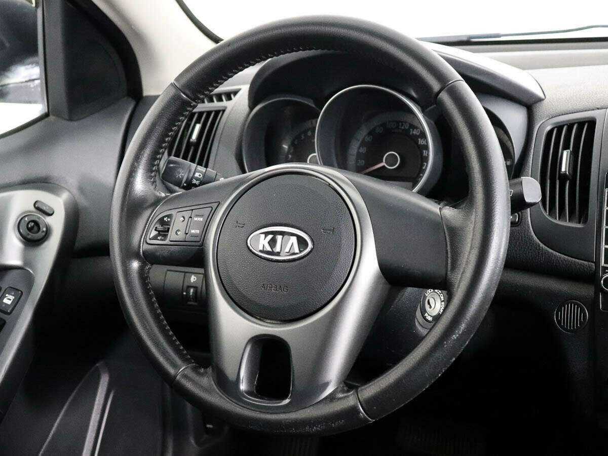 Kia Cerato 6-speed, 2010 Фото №13