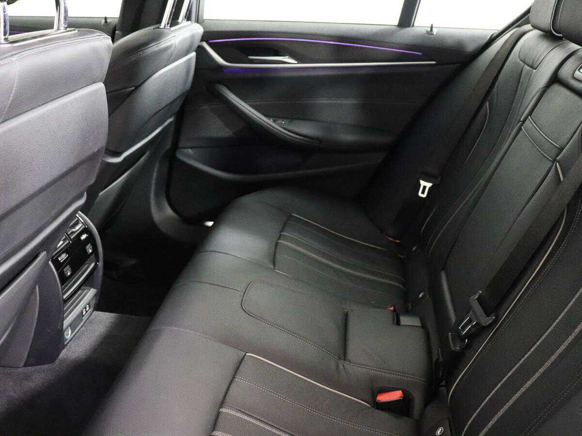 BMW 5 серии 520i, 2020 Фото №9