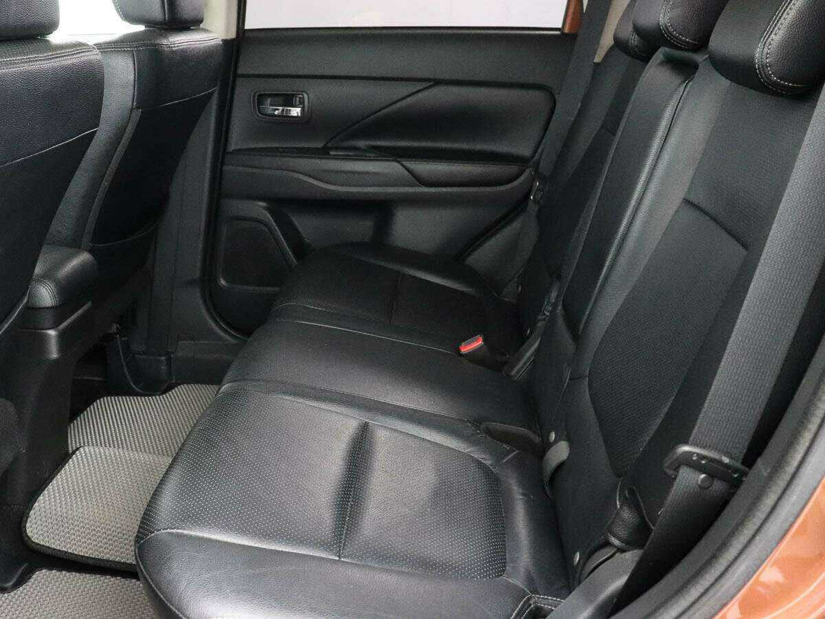 Mitsubishi Outlander, 2012 - 208 877 км. | Фото №8