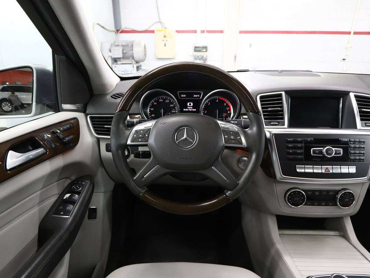Mercedes-Benz M-Класс 350 CDI, 2011 Фото №16