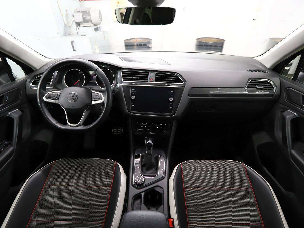 Volkswagen Tiguan, 2021 Фото №16