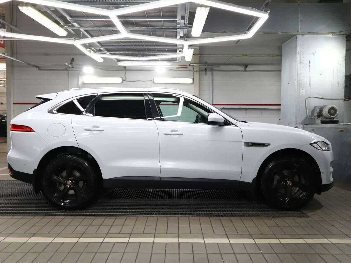 Jaguar F-Pace, 2016 Фото №17