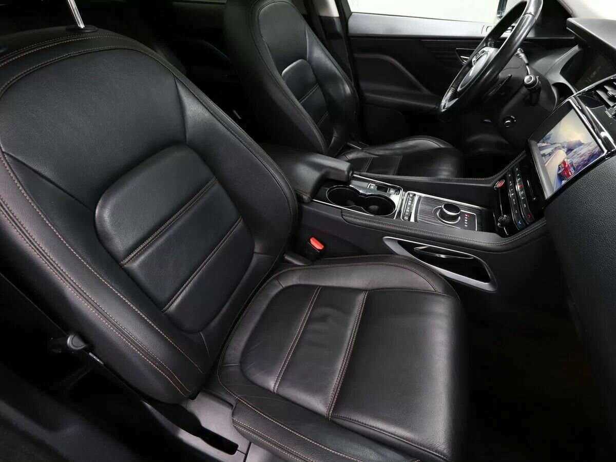 Jaguar F-Pace, 2016 Фото №18