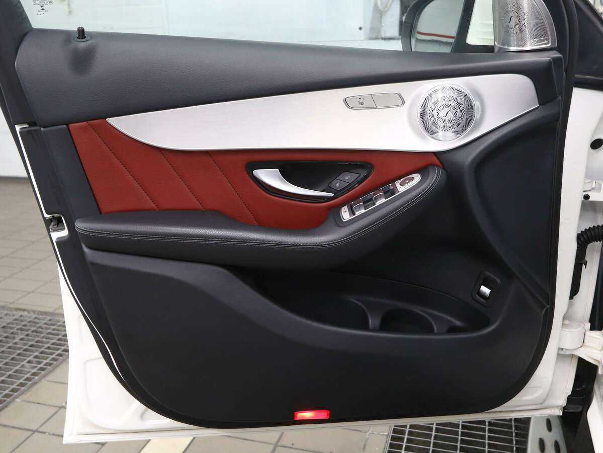 Mercedes-Benz GLC Coupe 250 d, 2018 - 108 800 км. | Фото №6