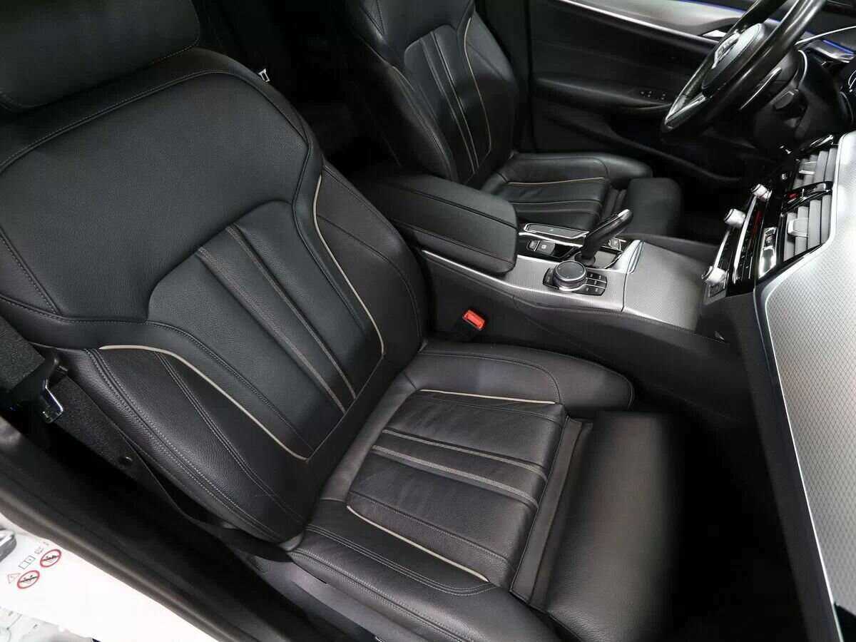 BMW 5 серии 530d xDrive, 2018 Фото №15