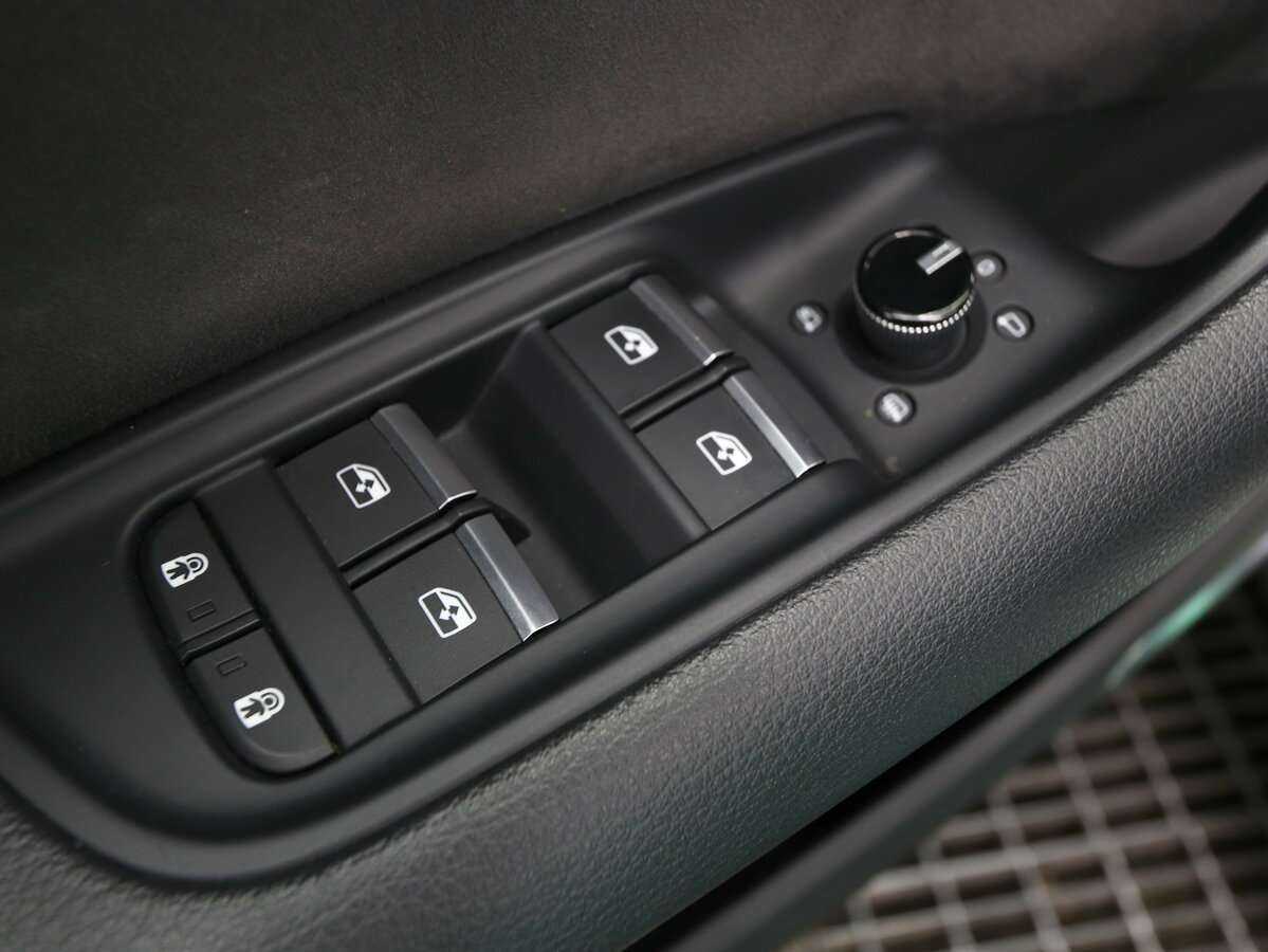 Audi Q8 55 TFSI, 2018 Фото №7