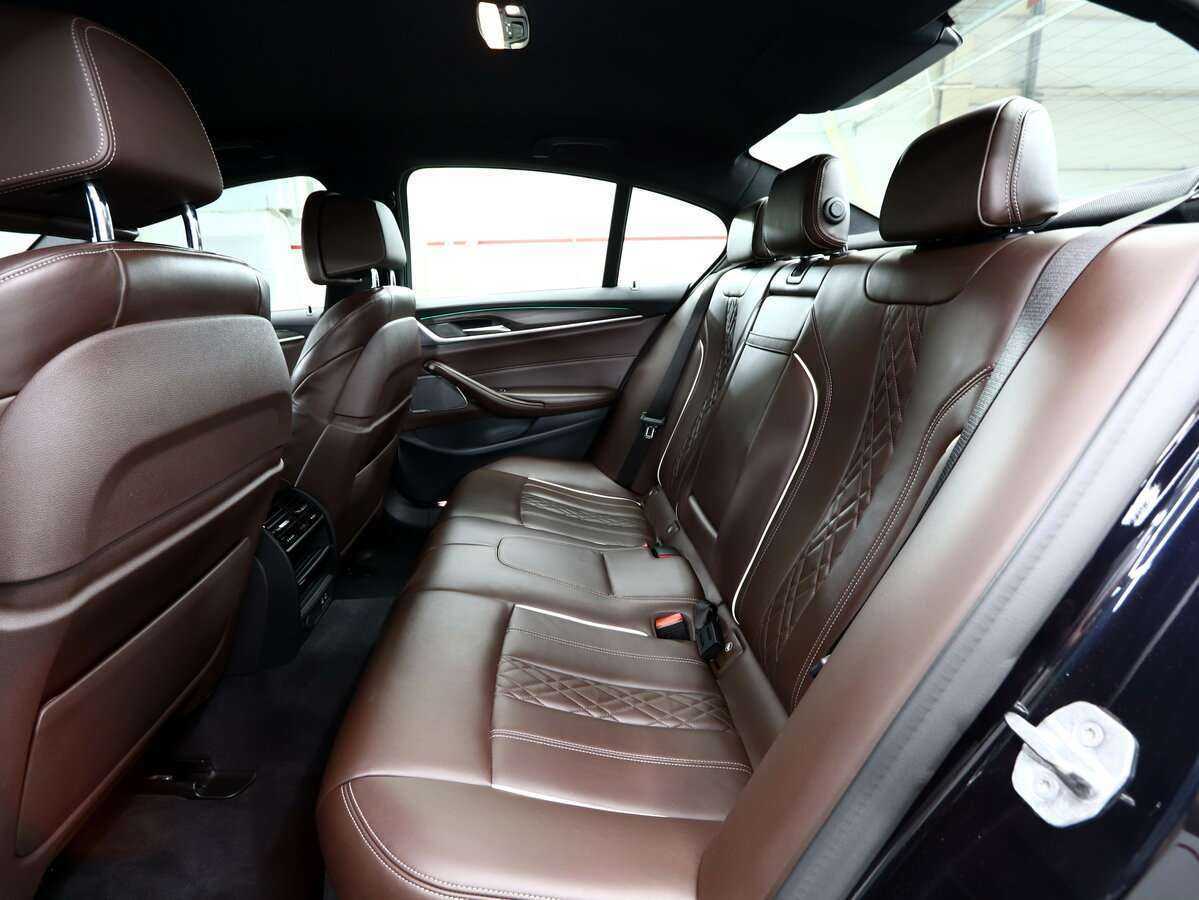 BMW 5 серии 530d xDrive, 2019 Фото №10
