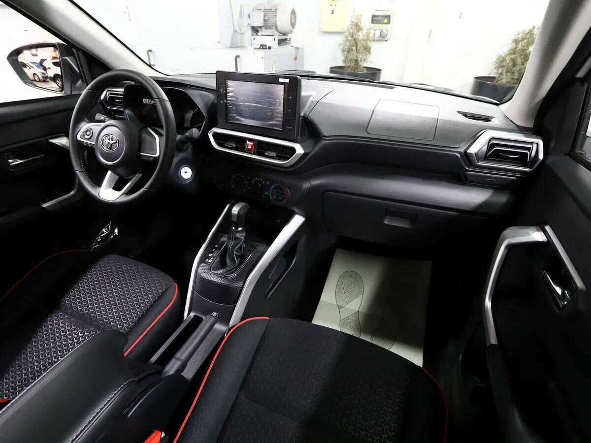 Toyota Raize, 2023 Фото №16