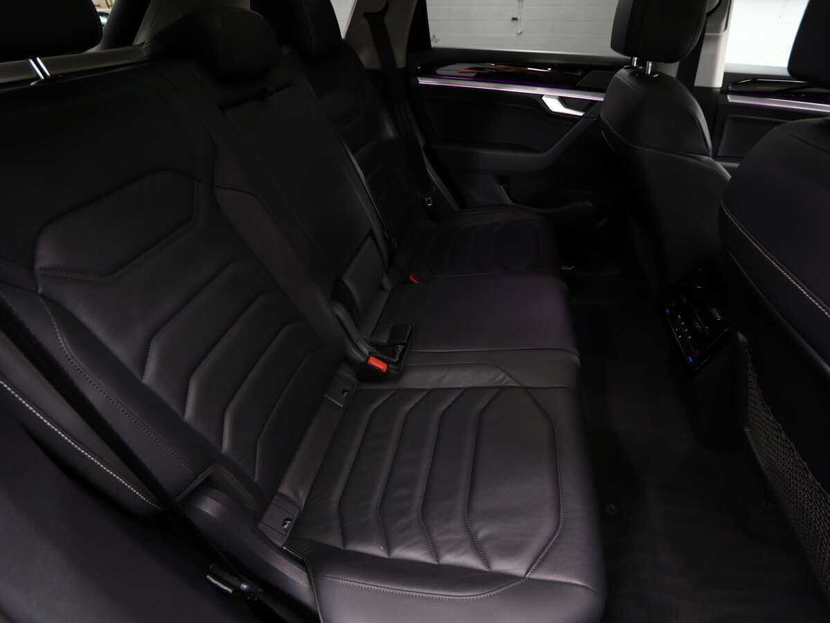 Volkswagen Touareg, 2018 Фото №16