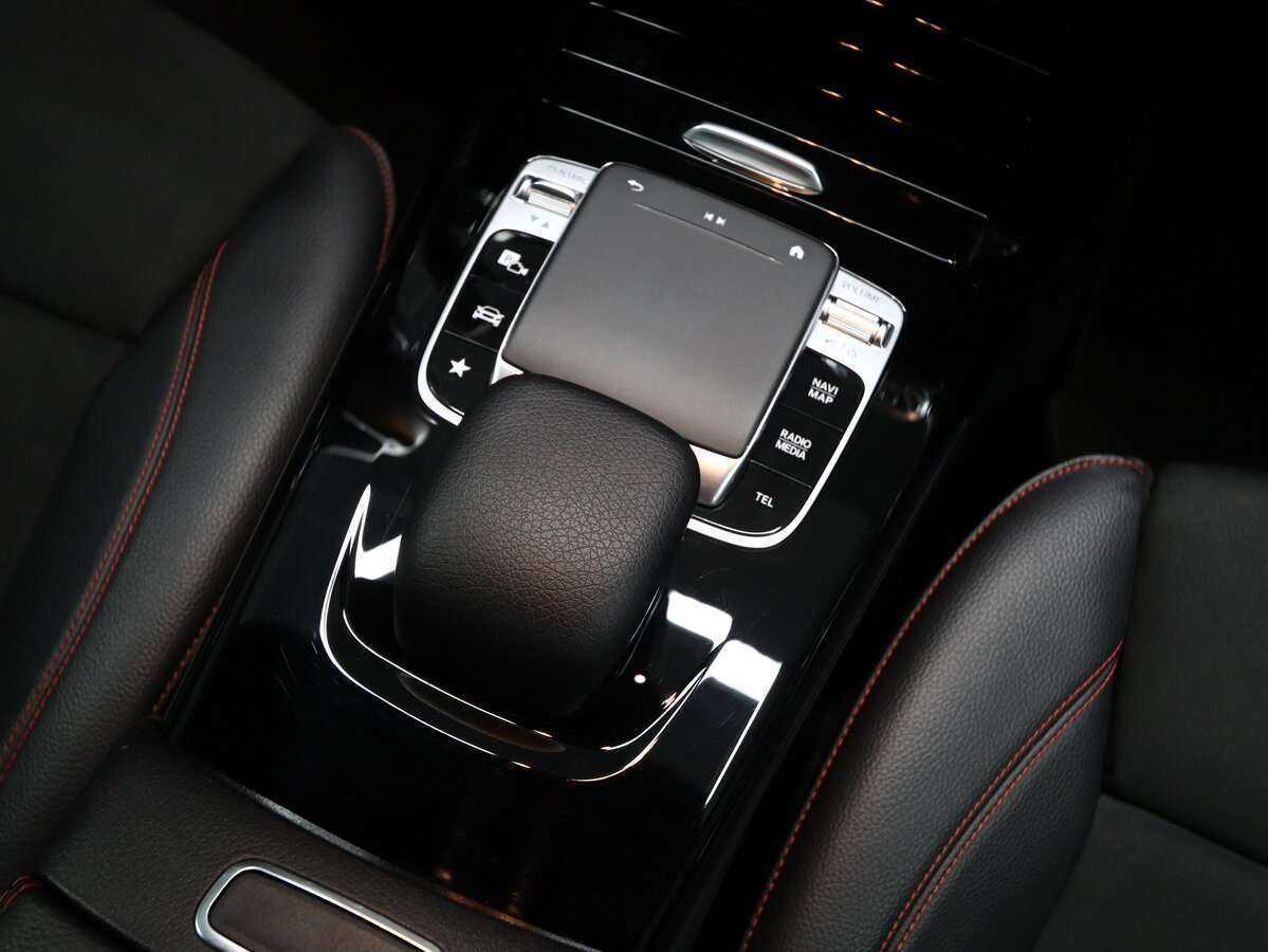 Mercedes-Benz A-Класс 200, 2019 Фото №10