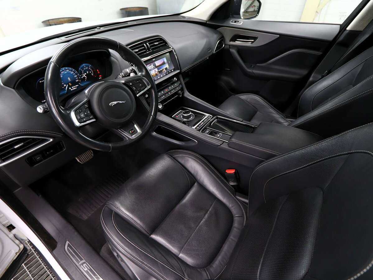 Jaguar F-Pace, 2017 - 61 000 км. | Фото №7