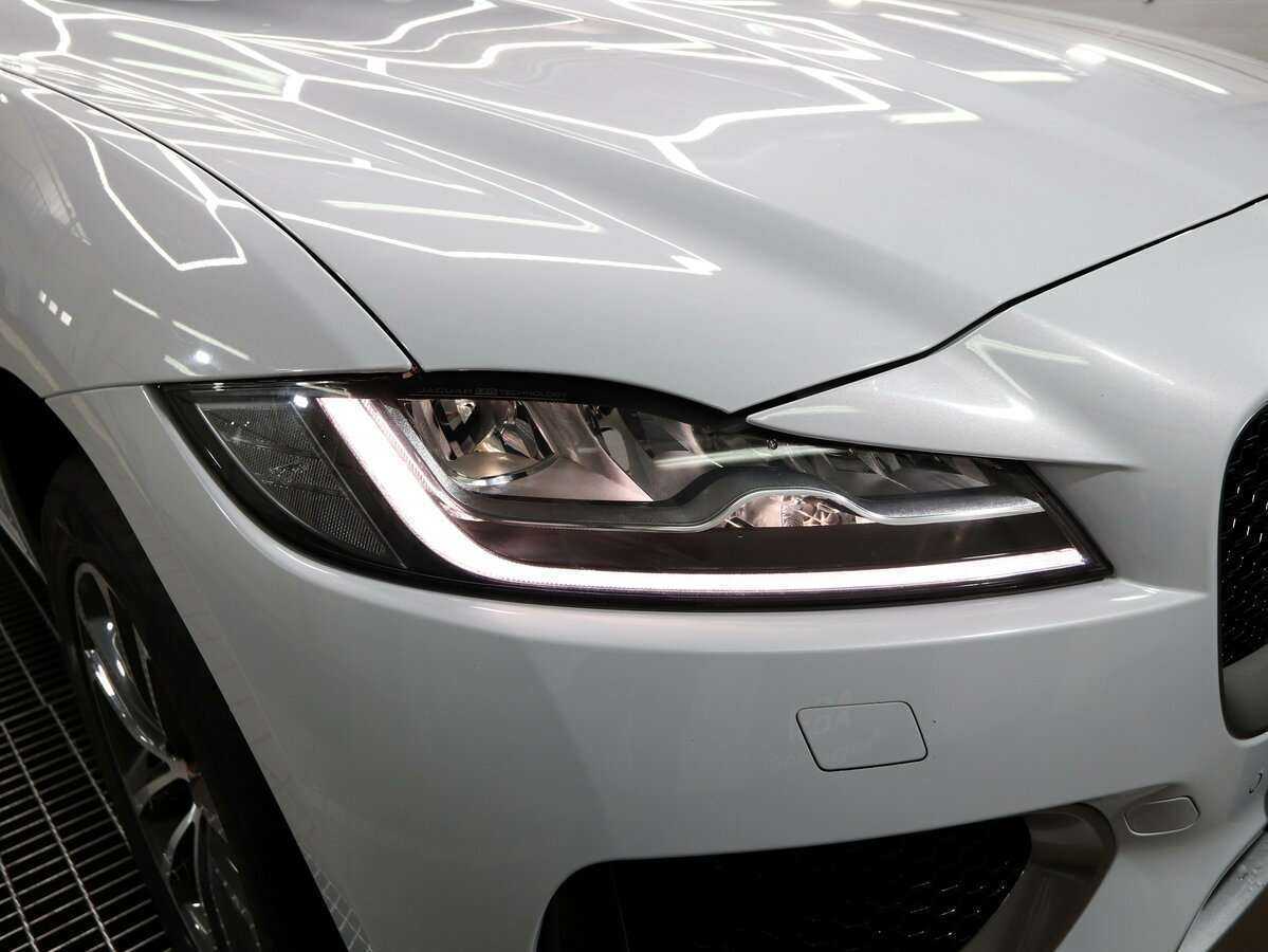 Jaguar F-Pace, 2017 Фото №22