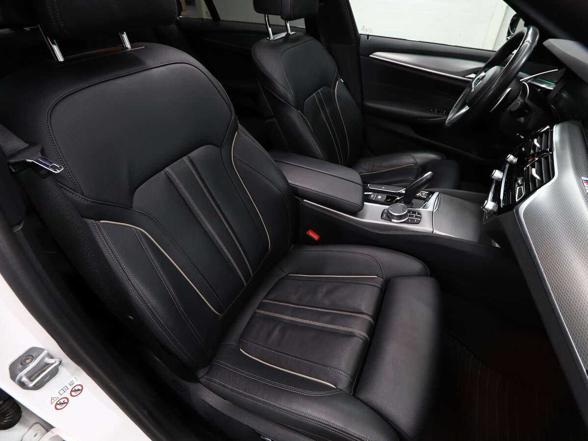 BMW 5 серии 520d, 2019 Фото №12
