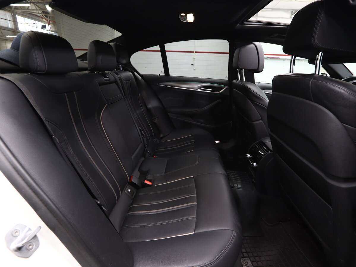 BMW 5 серии 520d, 2019 Фото №13