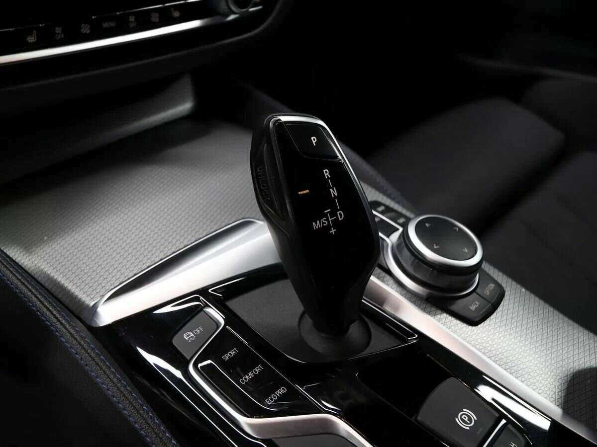 BMW 5 серии 520d xDrive, 2020 Фото №17