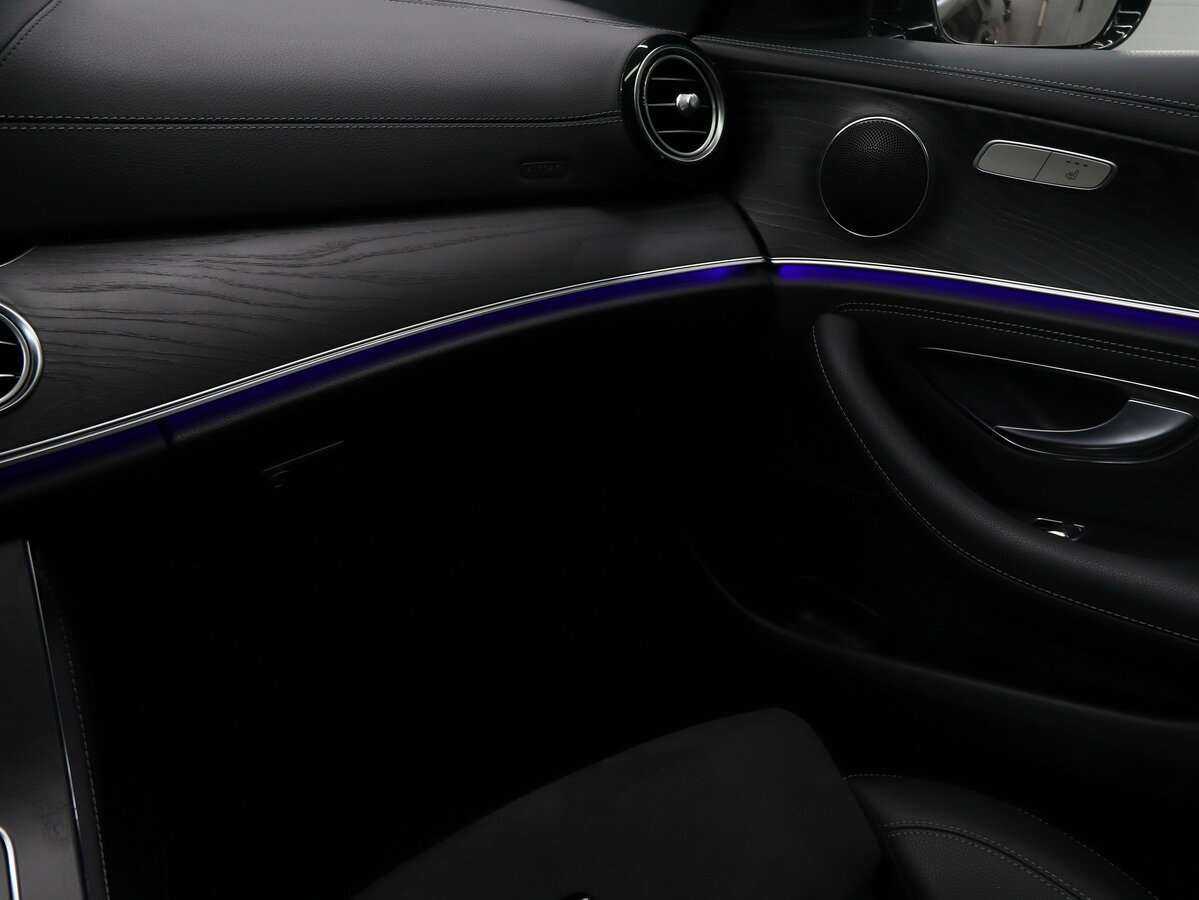 Mercedes-Benz E-Класс 200, 2019 Фото №14