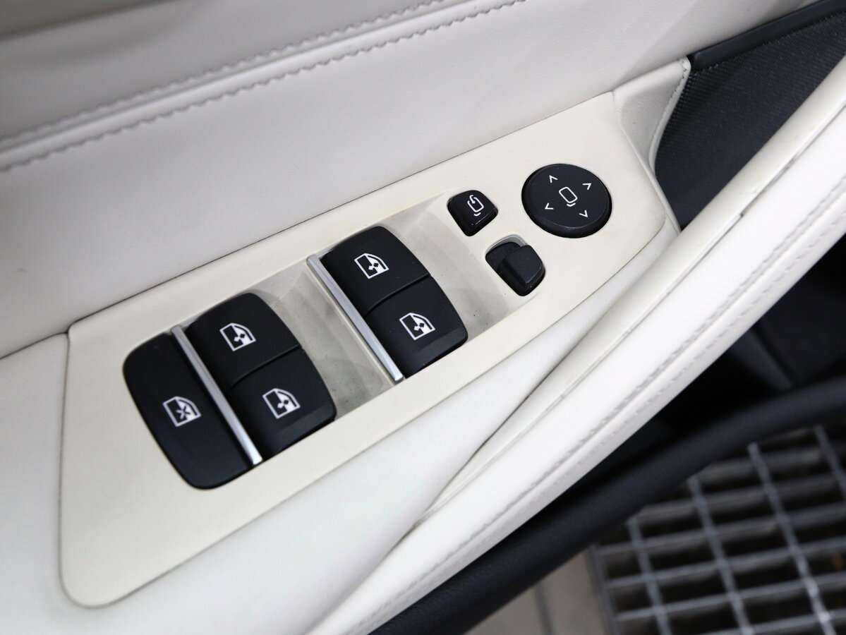 BMW 5 серии 530d xDrive, 2018 Фото №18