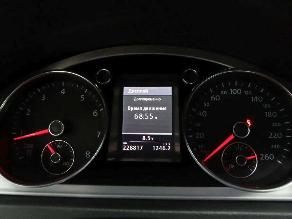 Volkswagen Passat, 2011 Фото №15