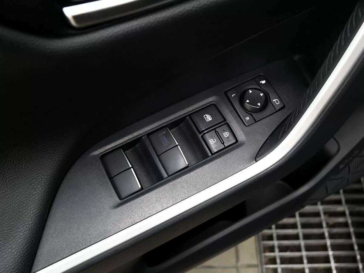 Toyota RAV4, 2019 Фото №18