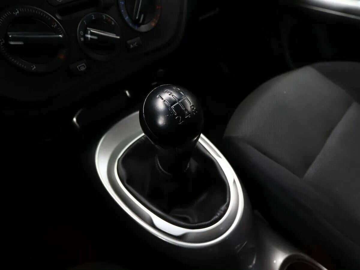 Nissan Juke, 2011 Фото №16