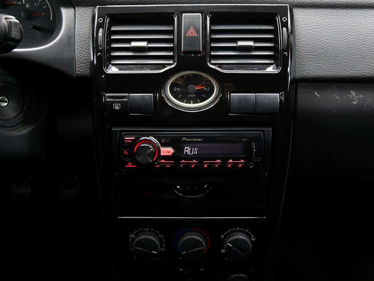 Lada (ВАЗ) Priora, 2011 Фото №17