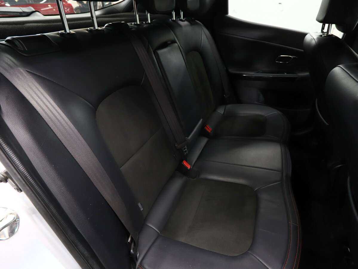 Kia Ceed GT, 2017 Фото №16