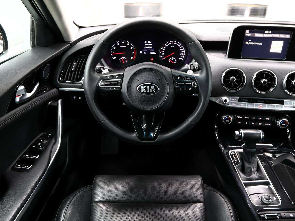 Kia Stinger, 2018 Фото №17