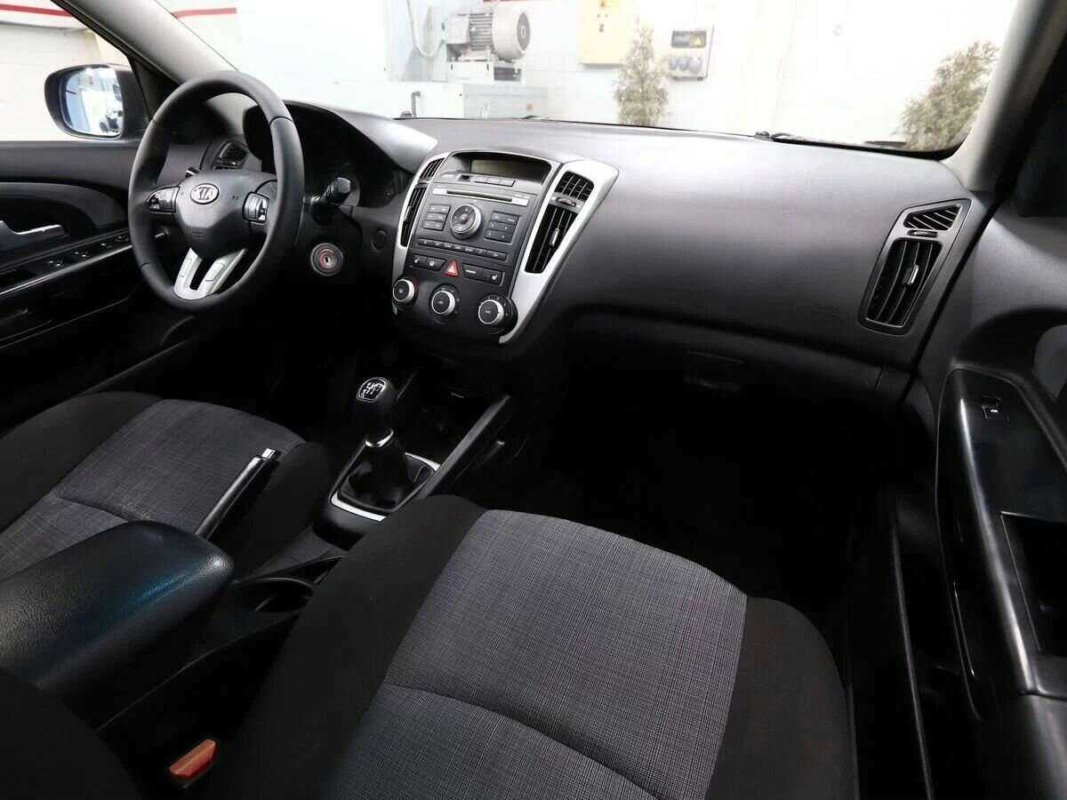Kia Ceed, 2010 Фото №14