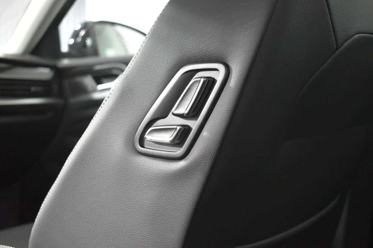 Volkswagen Passat, 2023 Фото №11