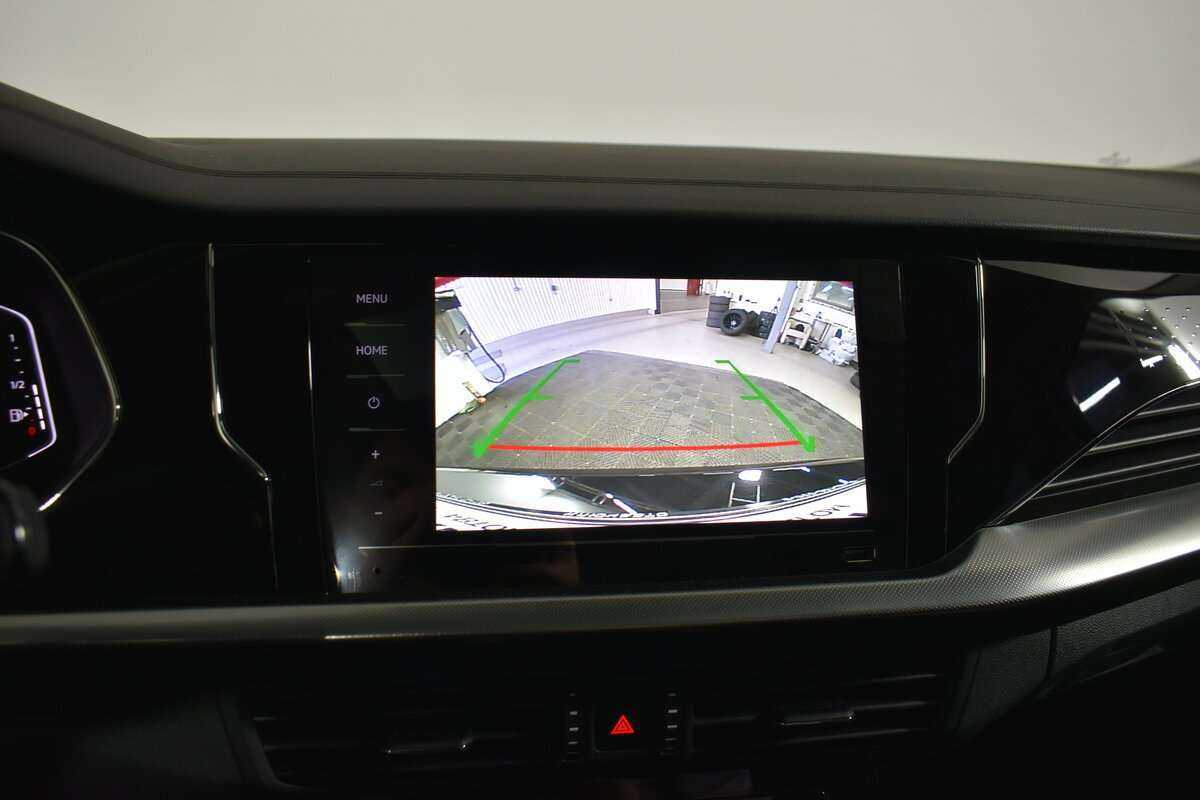 Volkswagen Passat, 2023 Фото №23