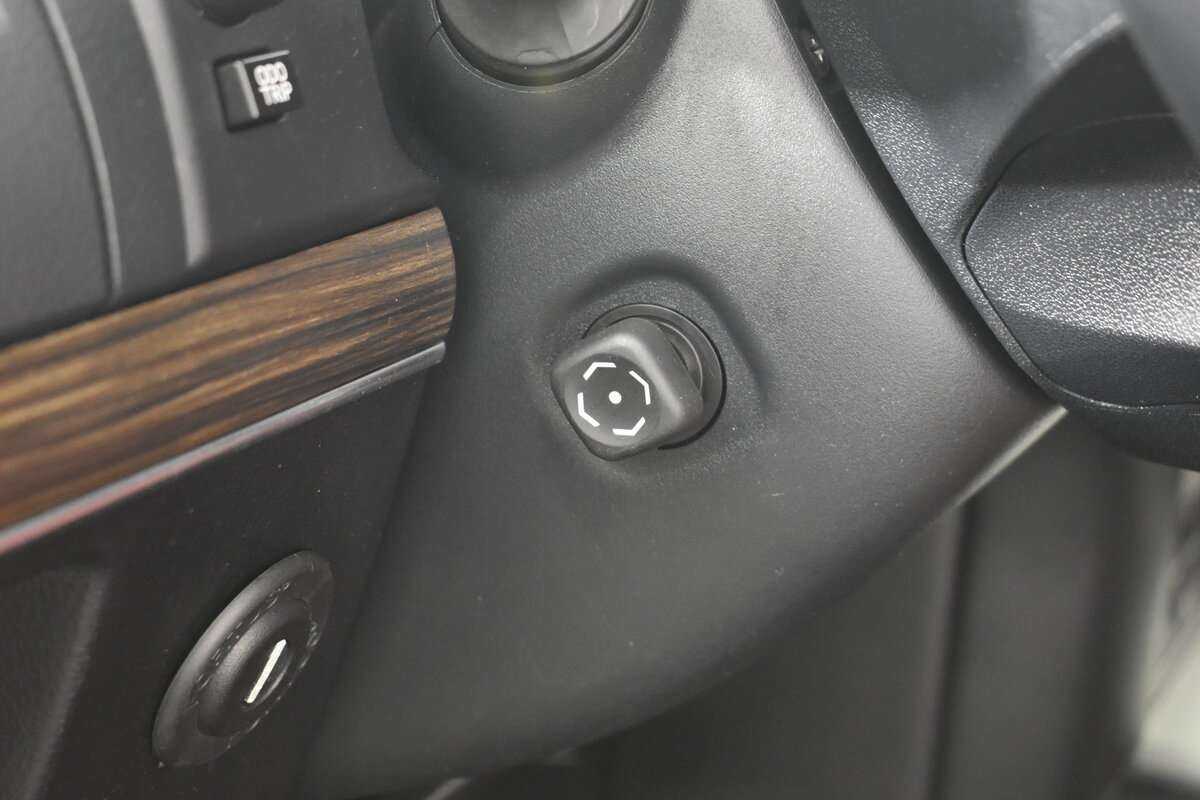 Toyota Land Cruiser Prado, 2018 Фото №11