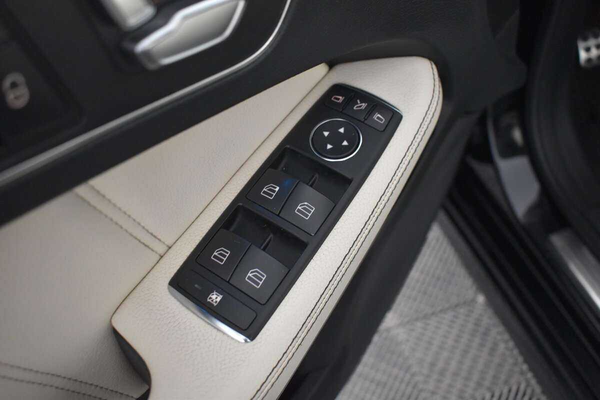 Mercedes-Benz E-Класс 300, 2013 Фото №10