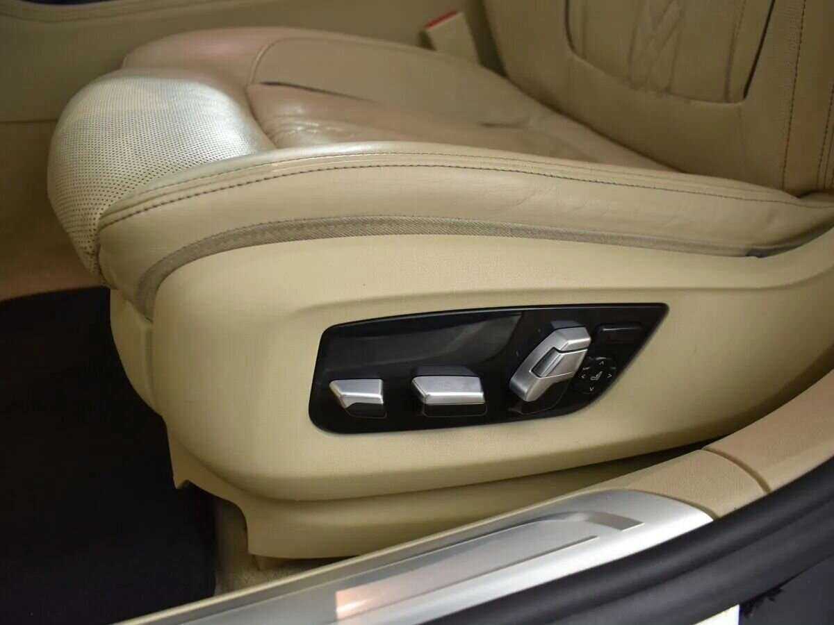 BMW 7 серии 750i xDrive, 2017 Фото №28