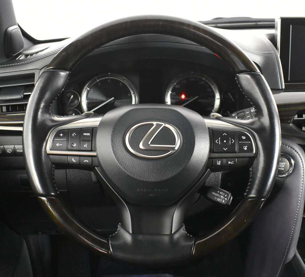 Lexus LX 570, 2016 Фото №8