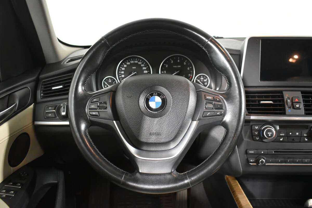 BMW X3 28i xDrive, 2011 Фото №16