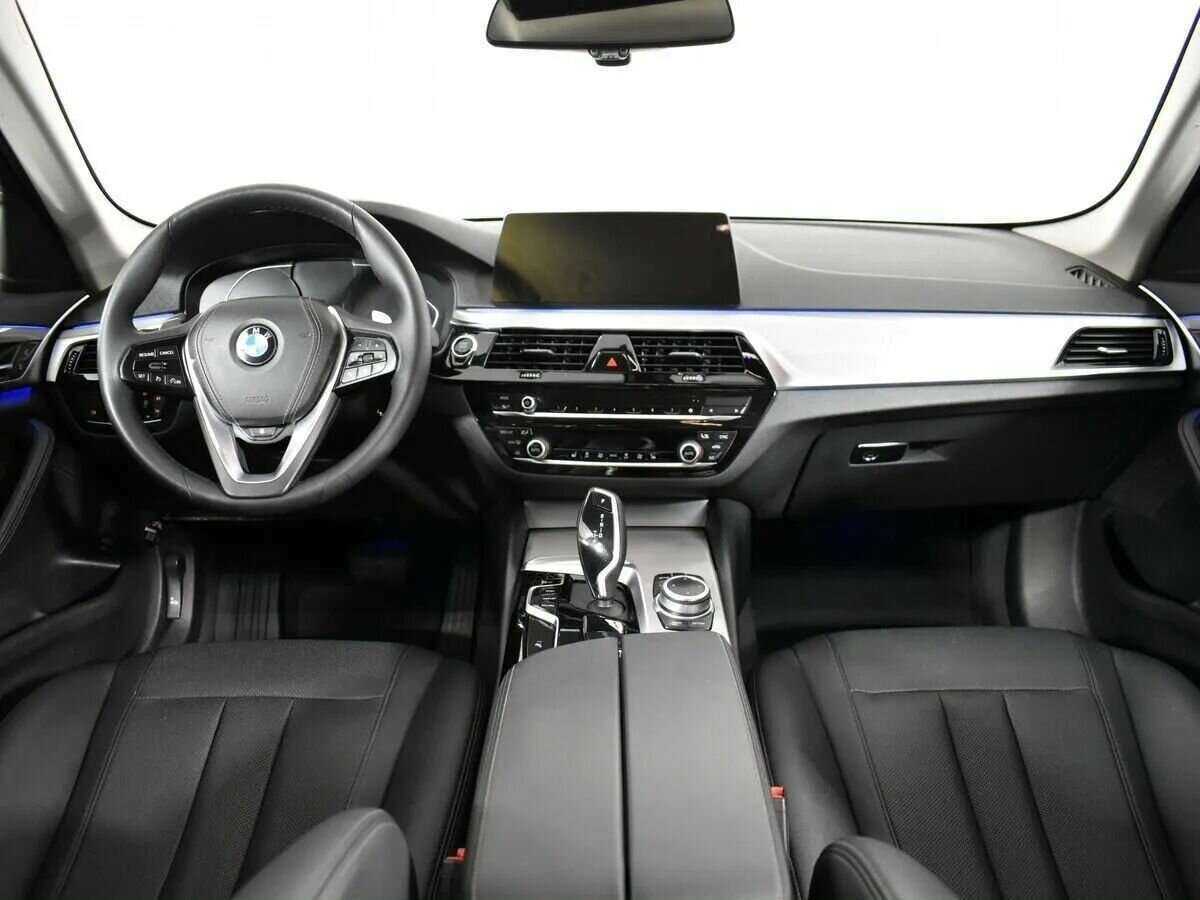BMW 5 серии 520i, 2020 Фото №12