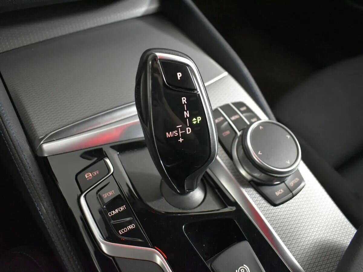 BMW 5 серии 530i xDrive, 2020 Фото №19