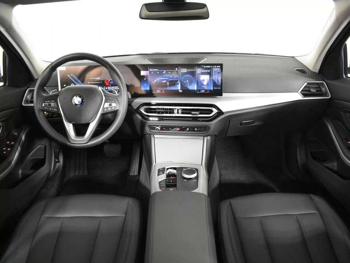 BMW 3 серии 318i, 2023 Фото №13