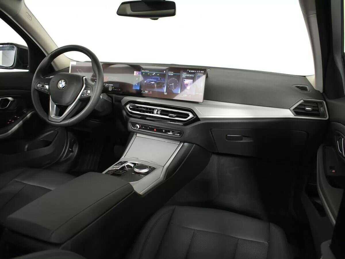 BMW 3 серии 318i, 2023 Фото №14