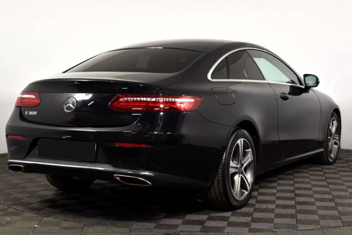 Mercedes-Benz E-Класс 300, 2017 - 126 000 км. | Фото №4